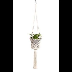 Macrame Basket plant hanger